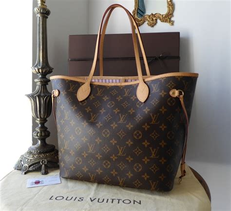 Louis Vuitton never full lining